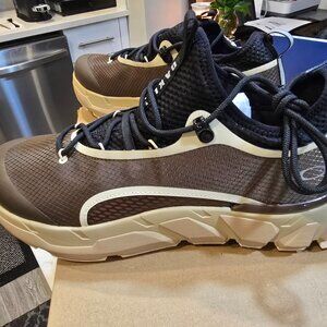 MENS OAKLEY LIGHT SHIELD - BROWN/BLACK/BEIGE HIKING TRAIL MENS SIZE 10 SHOES NEW